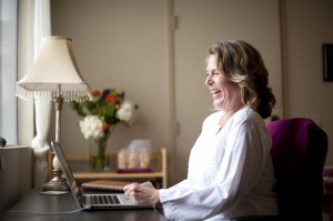WY2_llaughingatcomputer****8895